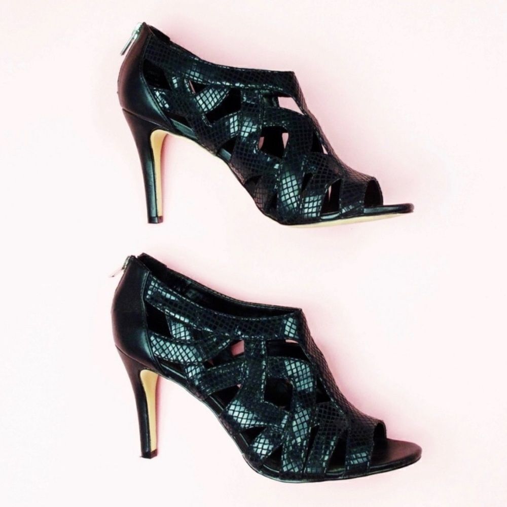 Calvin Klein Kiani Python Embossed Leather Sandals A8‎ - Picture 2 of 10